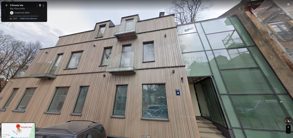 Stiklotas fasādes, logi, durvis un pilstikla margas